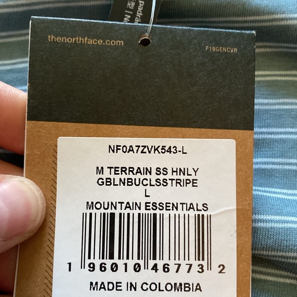 Mens The North Face Tee - Picture 4 of 4